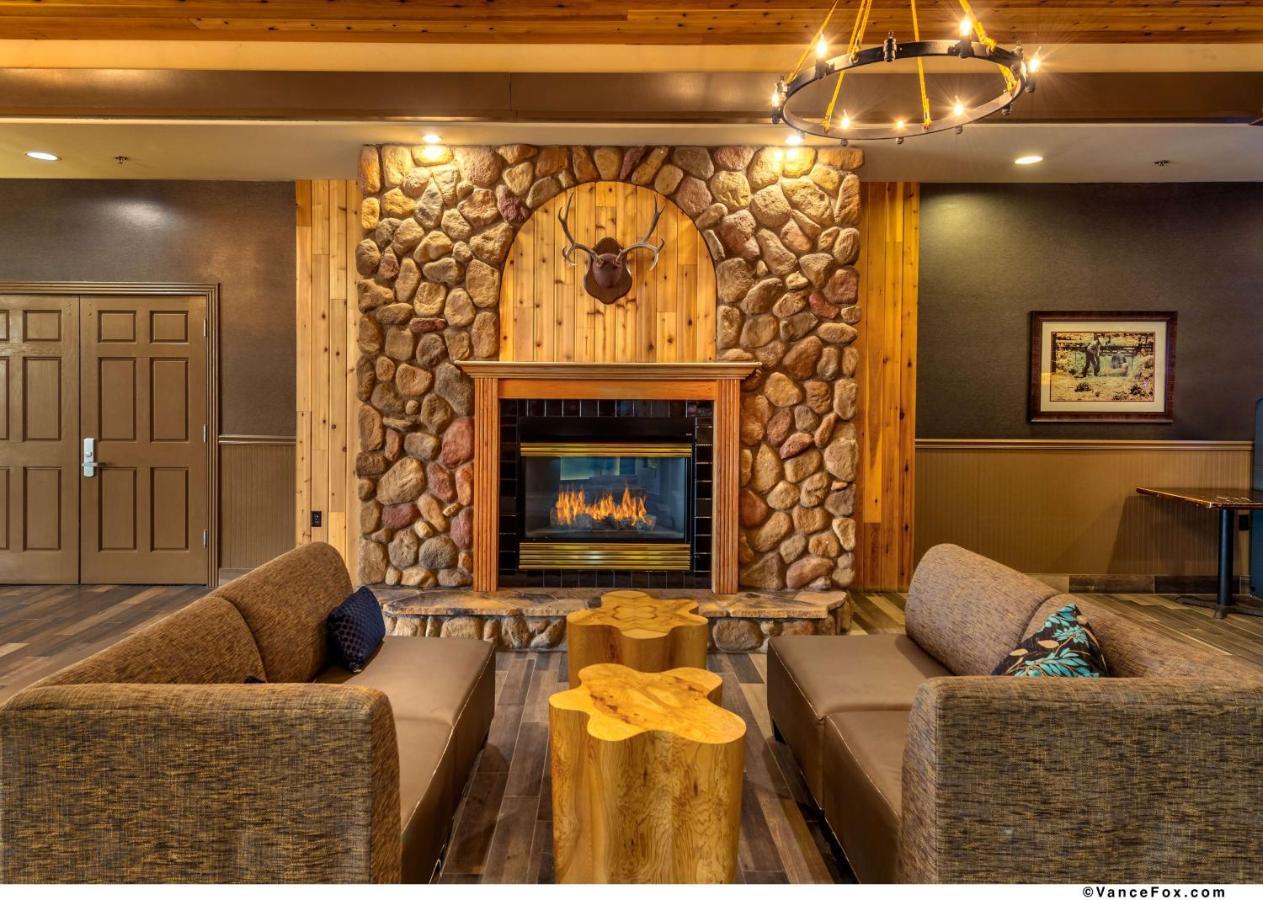 Hotel Surestay By Western Lovelock